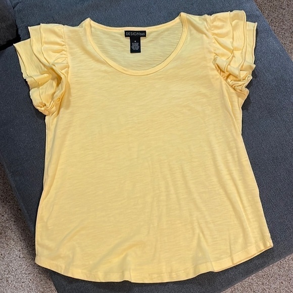 design365 Tops - Beautiful Yellow T-shirt with Ruffle Sleeves